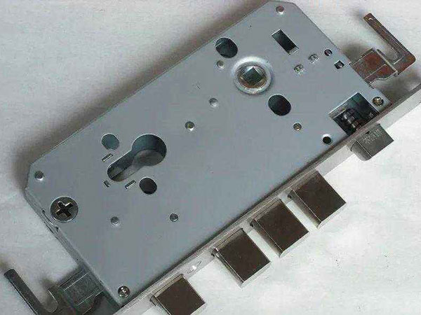 东区24小时上门开锁公司